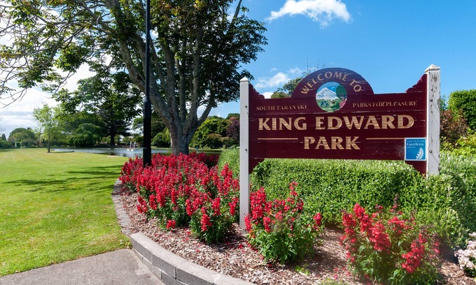 Hawera Hotel | The Park Motel