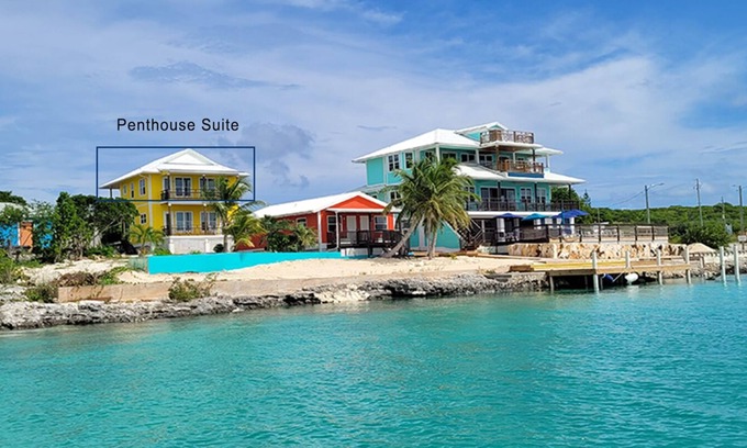 Salt Pond Cabin | The Penthouse Suite Sunset Views Long Island Harbour Club