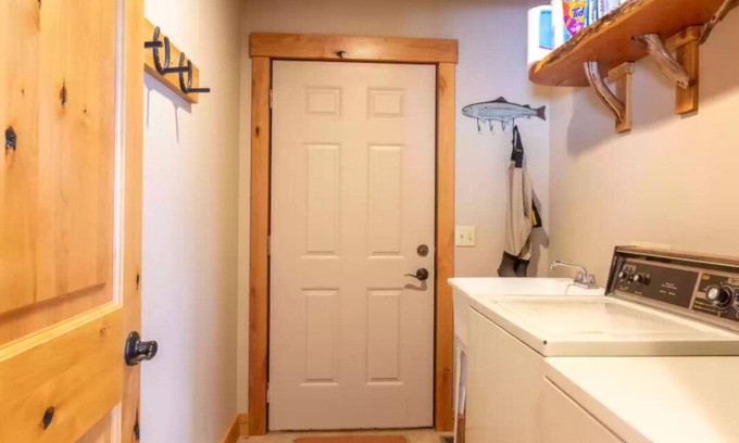 Thayne Cabin | The perfect place for outdoor recreation