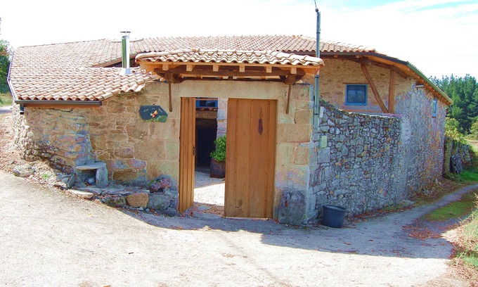 Sober Other | The perfect place to explore the stunning nature of the Ribeira Sacra.