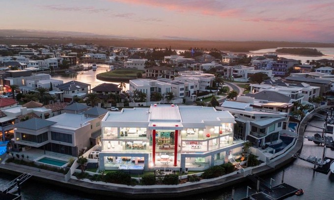 Paradise Point Villa | The Pinnacle of Bespoke Waterfront Luxury
