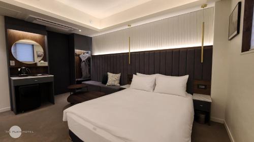 Okcheon Hotel | The Plain Hotel Dongyang