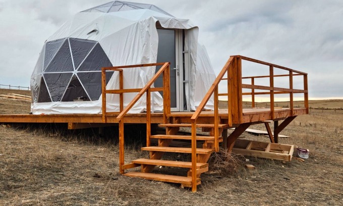 Medicine Hat RV Rental | The Prairie Sage Dome
