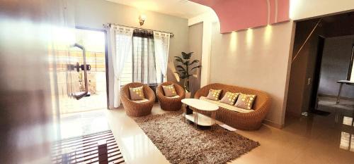 Ratnagiri Apartment | The Purple Leaf Home Stay