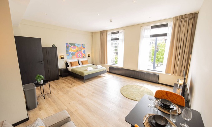 Stadsdriehoek Apartment | The Quartz Binnenrotte Studio BR