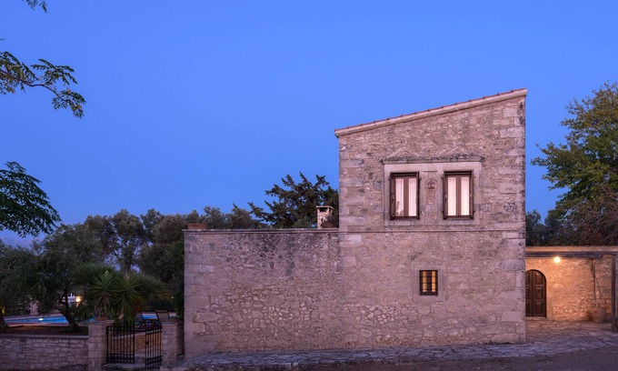 Margarites Villa | The quintessential Cretan villa