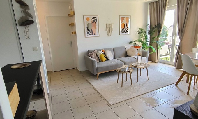 Pin - Vert Galant Apartment | The racing n est, comfortable 2 bedroom apt, balcony, close to circuit