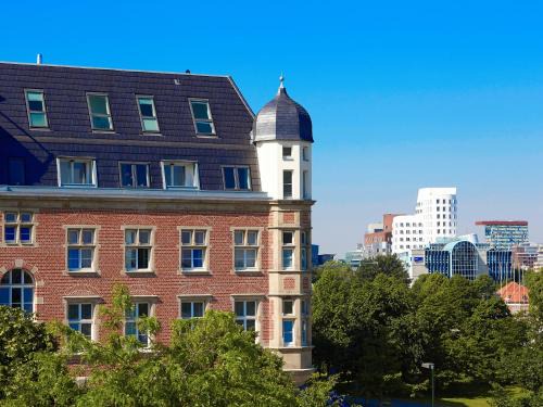 Unterbilk Apartment | The Red Apartments
