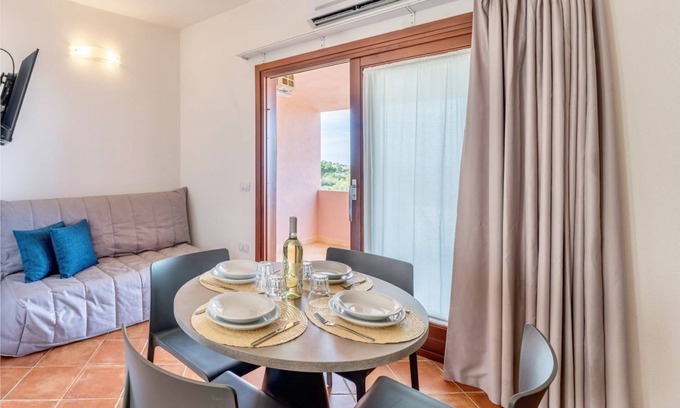 Paduledda Apartment | The Red Rocks 3-bedroom apartment