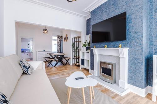 Salford House | The Retreat near Salford Quays