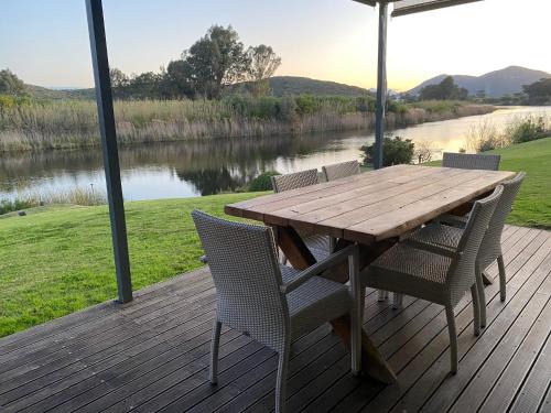 Robertson House | The Riverdell