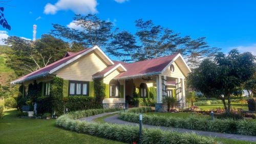 Los Naranjos Hotel | The Riverside Inn