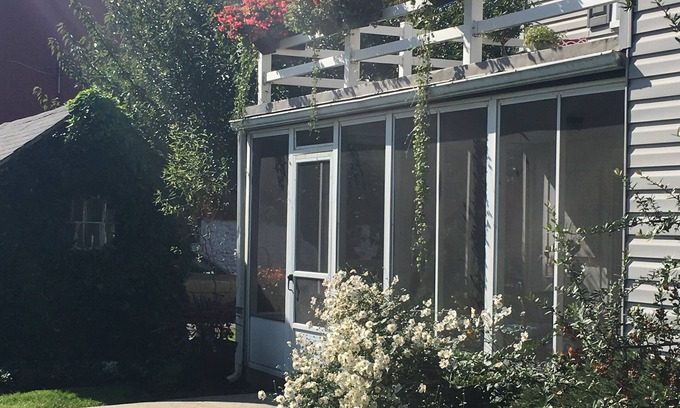 Gap House | The Rustic Old Farmhouse Peaceful home in Amish country,10 min from tourist area