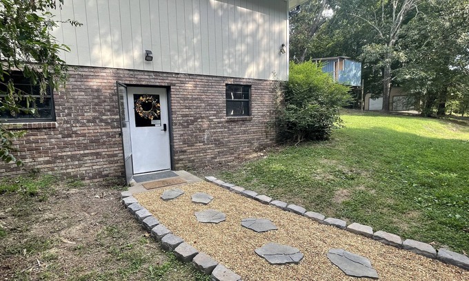Ringgold Apartment | The Rustic Secret, tiny apartment, Basement