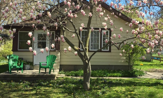 Port Elgin House | The Sailing Gypsy & Bunkie Summer Weeks Sat to Sat
