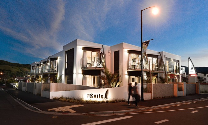 Nelson House | The Sails Nelson