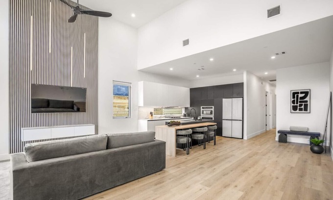 OST - South Union House | The Saint Zane Lofts - Unit A
