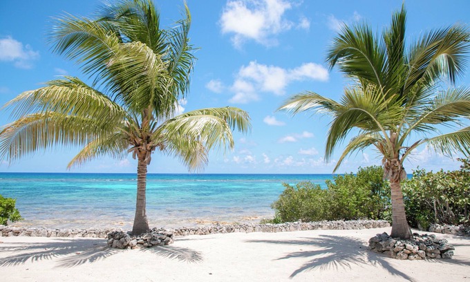 Little Cayman Villa | The Sanctuary - Unforgettable 4-Bedroom Little Cayman Villa Perfect for Retreats