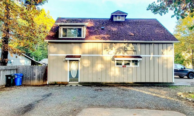 Cave Junction House | The Sasquatch Loft