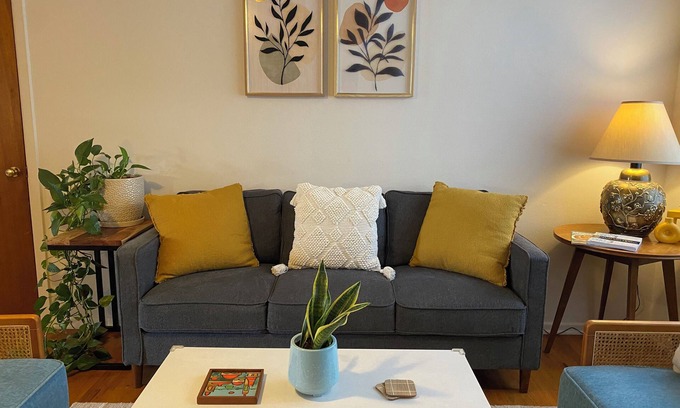 Levelland House | The Shira House - Perfect for a Family Stay!