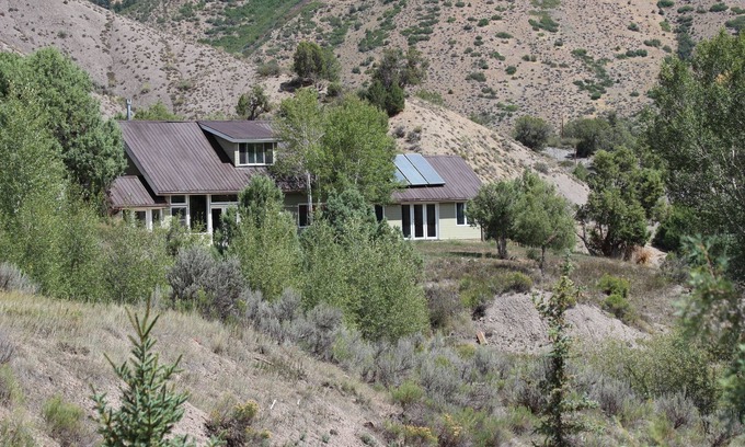 Snowmass House | The Shore House - sun-filled inspiring mountain home