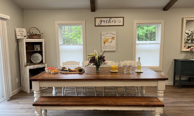 Maryland House | The Silliman House - New renovation, Farmhouse Chic, close to baseball parks