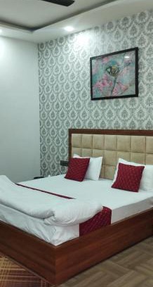 Jind Hotel | The Singhasan nd Saffron hotel