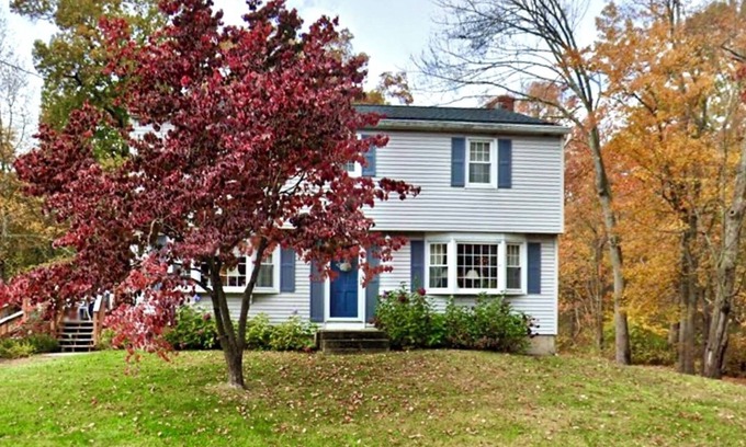 Suffield House | The Skyway