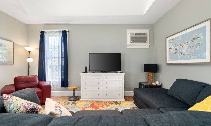 Cherry Valley House | The Snowberry - 67 Butternut