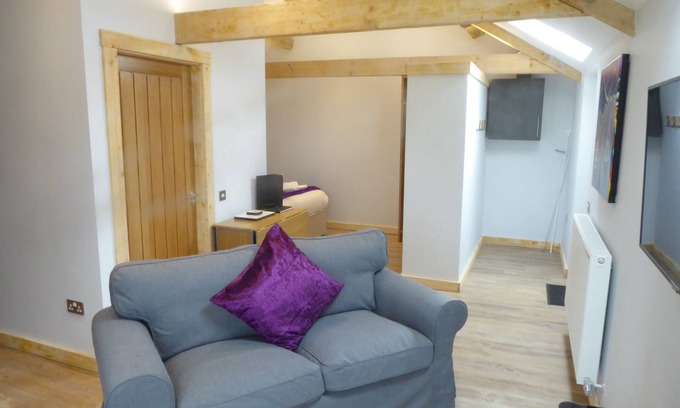 Arden Apartment | The Stables Upper Cottage 7 (Auchendennan) - sleeps 2 guests in 0 bedrooms