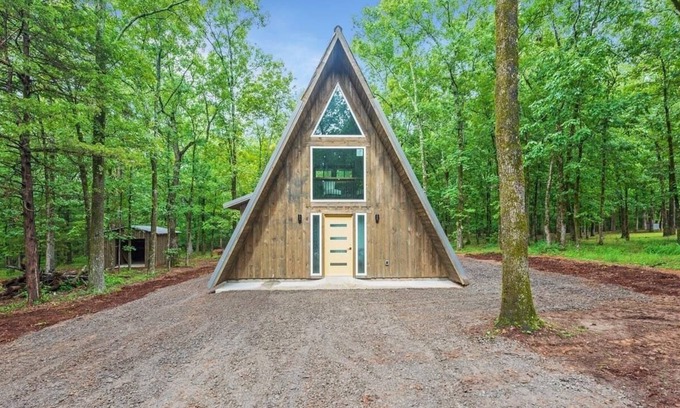 Morrilton House | The StAy Frame on Petit Jean. New Construction. Modern A frame at state park