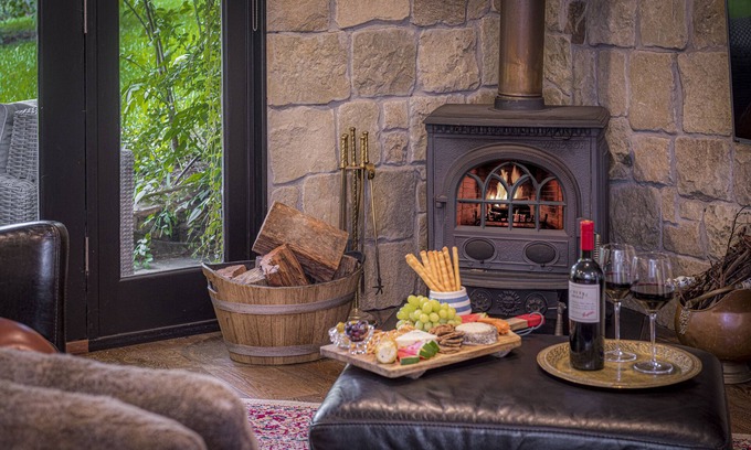 Bundanoon Apartment | The Studio @ The Vale Penrose - Luxurious Studio immersed in manicured gardens