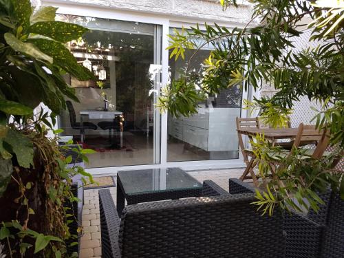 Santa Iria da Azoia Apartment | The Sun House