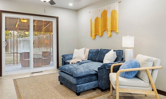 South Richland House | The Sunlit Vista, 2BR Home in Richland w/Fenced Backyard