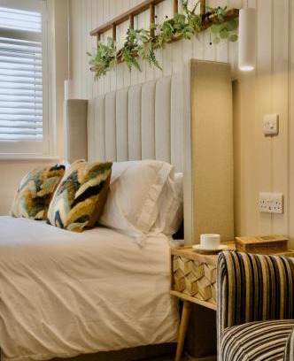 Ipswich Apartment | The Sunset Nook