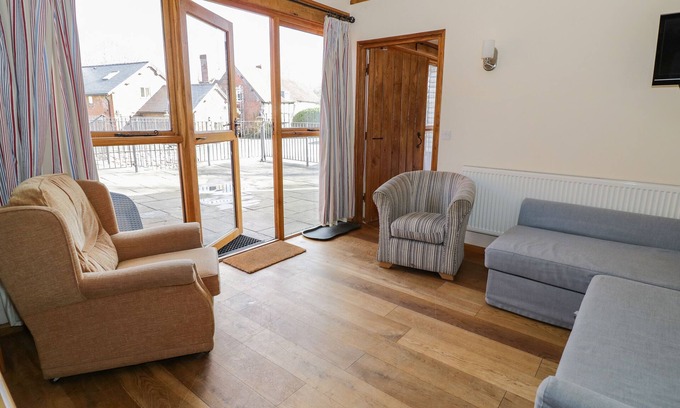 Little Cowarne Cottage | THE TACK ROOM, pet friendly in Little Cowarne