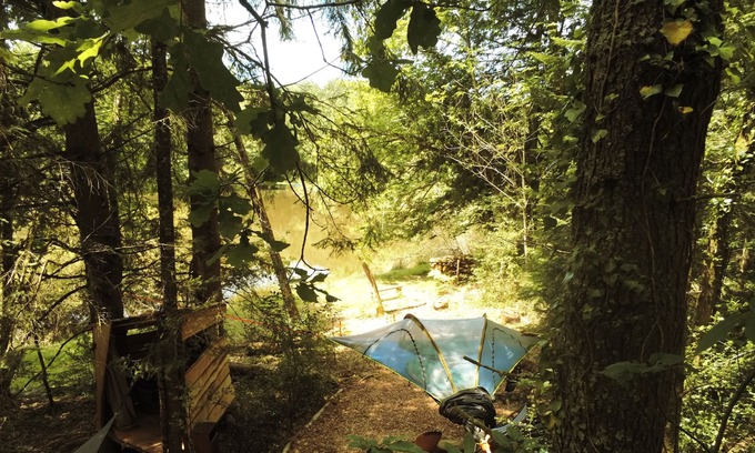 Saint-Bazile Cabin | The tent in the air, unusual accommodation in the heart of nature