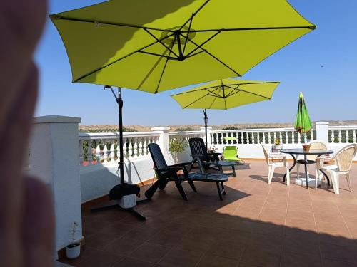 Bacor House | The terraces
