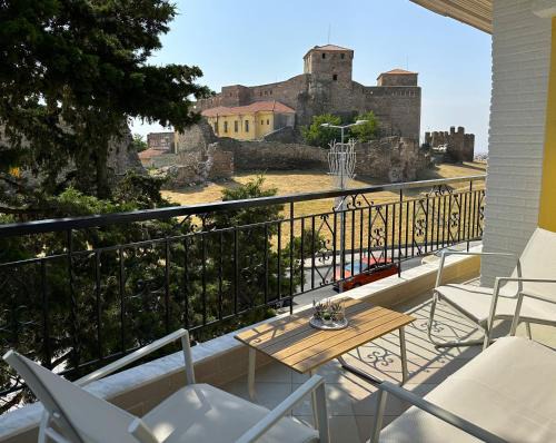 Sykies Apartment | The Three Views
