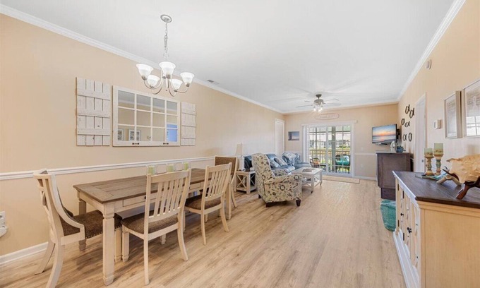 Rehoboth Beach Condo | The Tides, Sandy Bottom cir 2 Bd 2 Bth sleep 6 free WiFi +tv