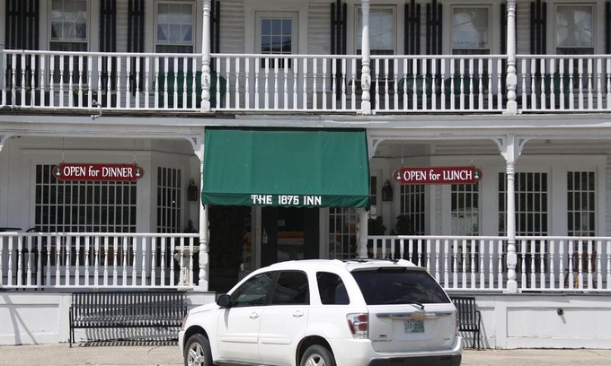 Tilton Hotel | The Tilton Inn