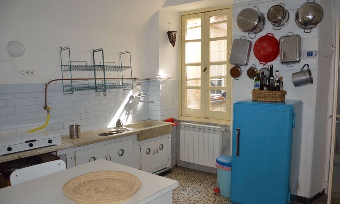 Sarzana House | The Tower-house in the historical center of Sarzana