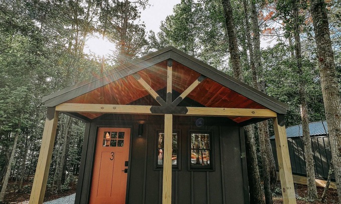 Hartwell RV Rental | The tranquility of the woods is where you'll find Hartwell Cabins and RVs