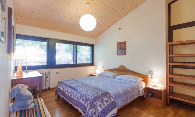 Arcugnano Apartment | The Transparent House: "The Hydrangea" App. in villa-pool-CIN: IT024006B4U4264US9