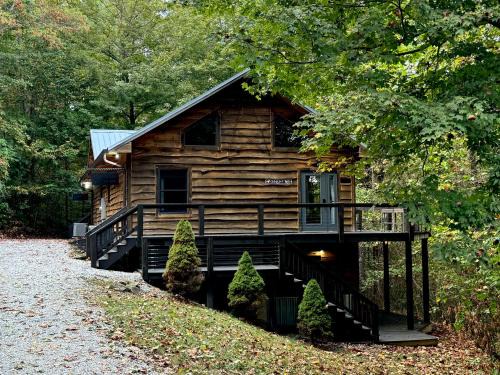 Gnaw Bone Hotel | The Treehouse at the Rustic Retreat