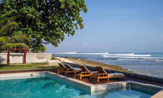 Tanjung Setia Hotel | The Ujung Bocur Bungalows