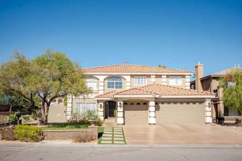 Enterprise House | The Vegas Villa