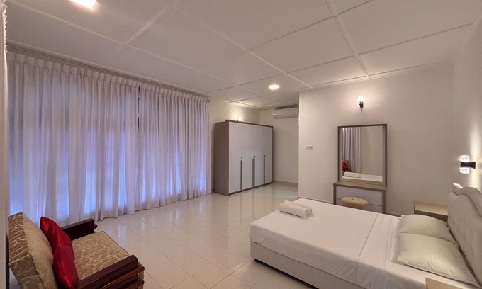 Peradeniya House | The Villa Angeline