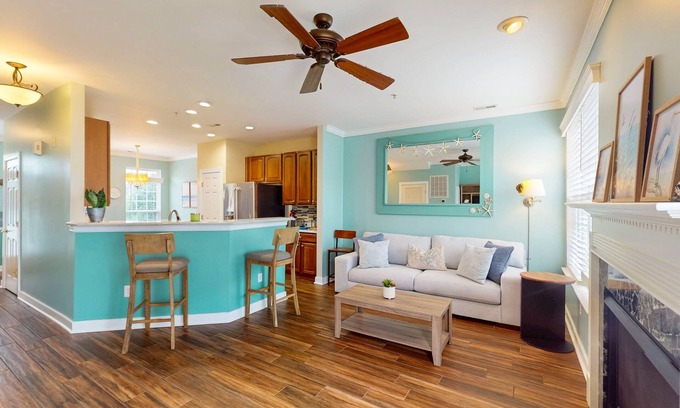 Villages of Five Points Condo | The Villages of Five Points condo w/community pools, tennis courts, shops