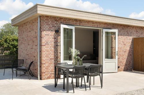Groet House | The Ville